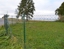 Montáž zeleného čtyřhranného pletiva – Netunice Montáž zeleného čtyřhranného pletiva – Netunice